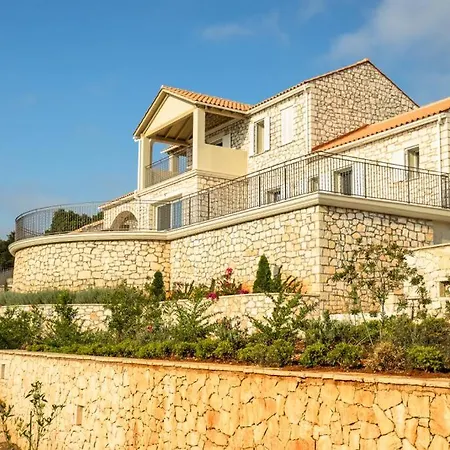 Villa Gionis *
