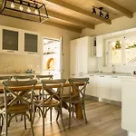 Villa Gionis